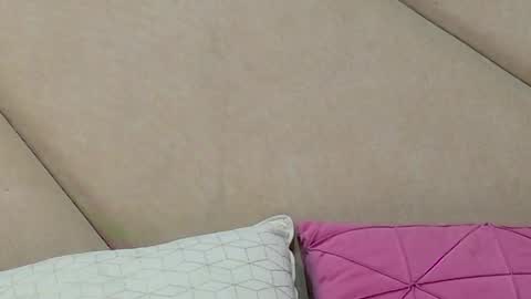 Chloe Vee online show from November 2025 05:40:01 AM