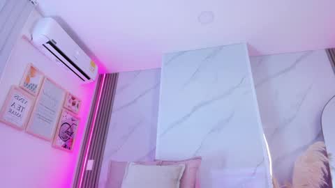 Chlooe online show from January 2025 01:35:01 PM