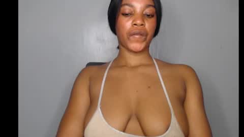 Snapshot of choco_chocox chatting on January 2025 09:42:01 PM ESTHER online show from January 2025 09:42:01 PM