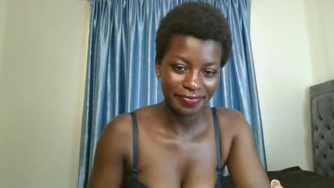 Snapshot of chocolate_iva chatting on October 2025 10:23:02 AM Iva online show from October 2025 10:23:02 AM