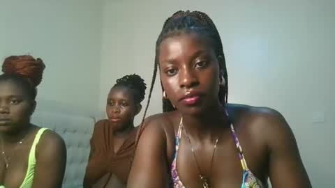 Snapshot of chocolate_iva chatting on October 2025 09:06:01 PM Iva online show from October 2025 09:06:01 PM