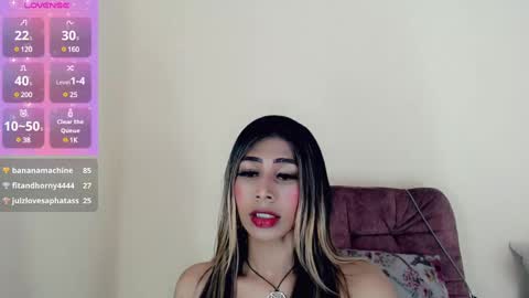 Snapshot of chocolatetriplex chatting on December 2024 12:01:02 PM chocolatetriplex online show from December 2024 12:01:02 PM