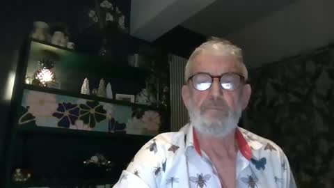 chris1404 online show from December 2024 01:12:01 AM