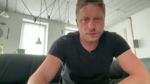 Snapshot of chris164 chatting on July 2026 10:43:01 AM Chris online show from July 2026 10:43:01 AM