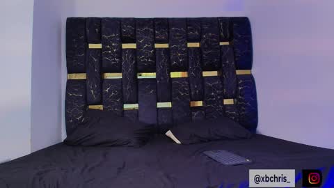 Snapshot of chris_blake__ chatting on December 2025 06:24:02 PM Chris B online show from December 2025 06:24:02 PM