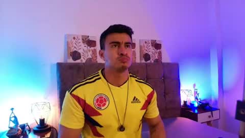 chris_clarck online show from June 2026 07:15:01 PM