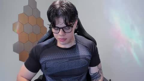 Chris Cooper Independent model online show from November 2025 02:14:02 AM