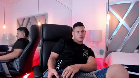 Snapshot of chris_diamonnd chatting on February 2026 08:13:02 PM Chris Diamond online show from February 2026 08:13:02 PM