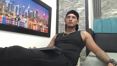 chris_dick2 online show from December 2025 07:36:01 AM