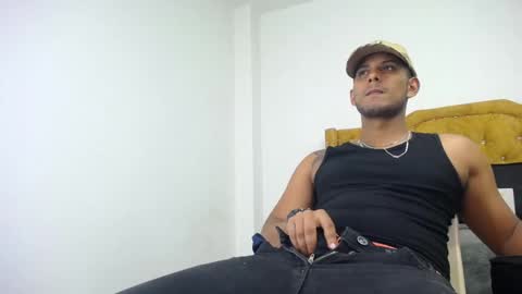 chris_dick2 online show from April 2026 03:30:02 AM