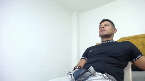 chris_dick2 online show from May 2026 04:43:02 AM