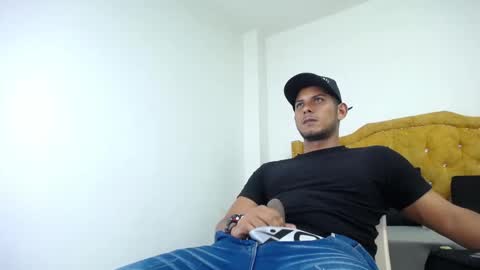 chris_dick2 online show from May 2026 05:03:01 AM