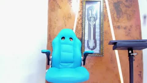 Snapshot of chris_evans00 chatting on February 2026 12:56:01 PM chris_evans00 online show from February 2026 12:56:01 PM