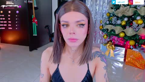 Snapshot of chris_parker01 chatting on December 2024 12:38:01 PM juli Instagram july rv17 - Twitter juli rv17 online show from December 2024 12:38:01 PM