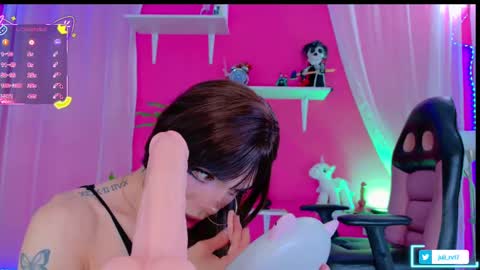 Snapshot of chris_parker01 chatting on September 2025 12:40:01 PM juli Instagram july rv17 - Twitter juli rv17 online show from September 2025 12:40:01 PM