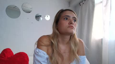 Yarixa online show from February 2025 10:13:01 PM