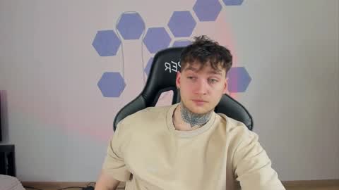 Snapshot of chris_tyson chatting on December 2024 03:11:02 AM Chris Tyson online show from December 2024 03:11:02 AM