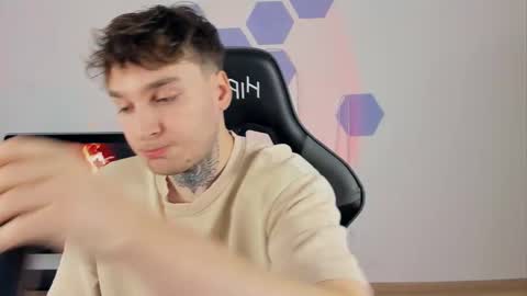 Snapshot of chris_tyson chatting on December 2024 08:55:02 AM Chris Tyson online show from December 2024 08:55:02 AM