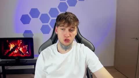 Snapshot of chris_tyson chatting on January 2025 11:50:02 PM Chris Tyson online show from January 2025 11:50:02 PM