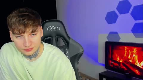 Snapshot of chris_tyson chatting on February 2025 11:35:01 PM Chris Tyson online show from February 2025 11:35:01 PM