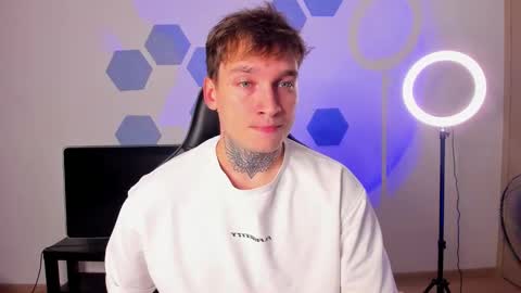 Snapshot of chris_tyson chatting on September 2025 12:33:02 AM Chris Tyson online show from September 2025 12:33:02 AM