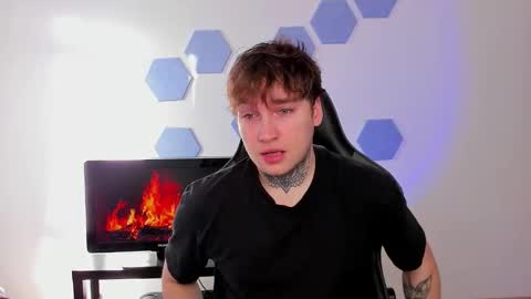 Snapshot of chris_tyson chatting on November 2025 08:42:01 AM Chris Tyson online show from November 2025 08:42:01 AM