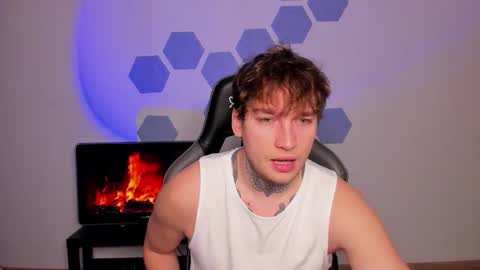 Snapshot of chris_tyson chatting on November 2025 09:09:02 AM Chris Tyson online show from November 2025 09:09:02 AM