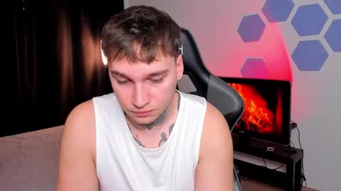 Snapshot of chris_tyson chatting on December 2025 07:06:02 AM Chris Tyson online show from December 2025 07:06:02 AM