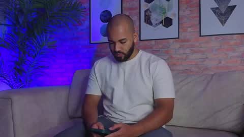 Snapshot of chris_varden chatting on May 2026 03:13:01 AM Chris Varden online show from May 2026 03:13:01 AM