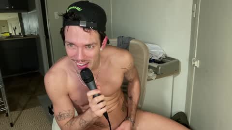 Snapshot of chriscool93 chatting on January 2025 10:48:01 AM Content creator artist online show from January 2025 10:48:01 AM