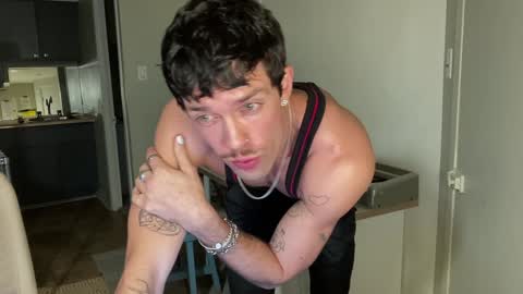 Snapshot of chriscool93 chatting on January 2025 07:38:01 AM Content creator artist online show from January 2025 07:38:01 AM