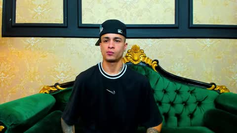 Chris online show from November 2025 11:33:02 AM