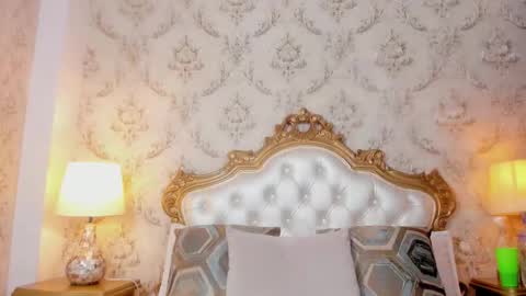 Chris online show from December 2025 07:07:02 PM