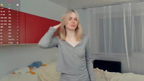 Snapshot of chrisme_please chatting on February 2026 08:07:02 PM Lizz online show from February 2026 08:07:02 PM