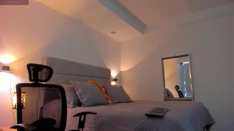 chrismorgan24 online show from September 2025 05:12:02 PM