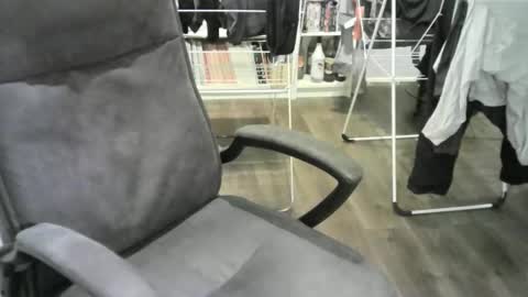 Snapshot of chrisprngr chatting on September 2025 04:52:02 PM chrisprngr online show from September 2025 04:52:02 PM