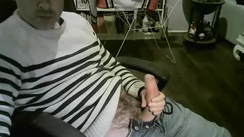 Snapshot of chrisprngr chatting on October 2025 05:39:01 PM chrisprngr online show from October 2025 05:39:01 PM