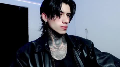 CHRIS  INDEPENT MODEL online show from February 2025 08:06:02 AM