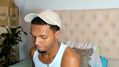 Chriss Vall online show from March 2026 07:42:02 AM