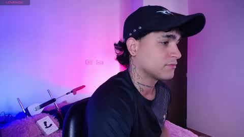 Snapshot of chriss_wg_ chatting on October 2025 08:42:02 PM Christian Wang online show from October 2025 08:42:02 PM