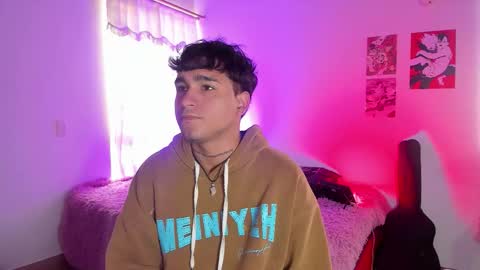 Snapshot of chriss_wg_ chatting on February 2026 06:56:02 PM Christian Wang online show from February 2026 06:56:02 PM