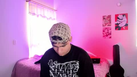 Snapshot of chriss_wg_ chatting on February 2026 06:44:02 PM Christian Wang online show from February 2026 06:44:02 PM