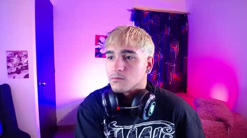 Christian Wang online show from March 2026 11:39:02 AM