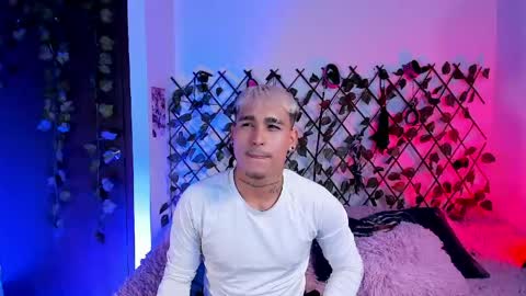 Christian Wang online show from April 2026 10:59:01 PM