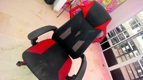 Snapshot of chrissangel12 chatting on November 2025 06:04:02 PM chrissangel12 online show from November 2025 06:04:02 PM