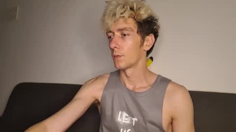 Christopher online show from November 2025 02:10:02 AM