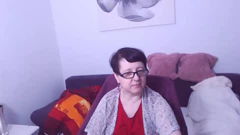 Christa online show from May 2026 12:40:01 AM