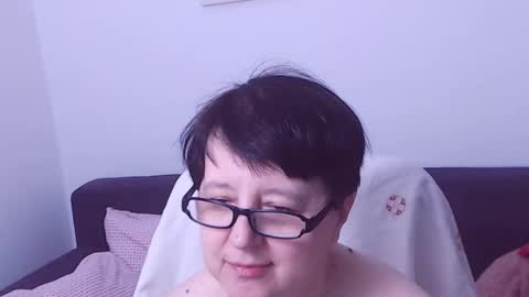 Christa online show from May 2026 07:22:02 PM