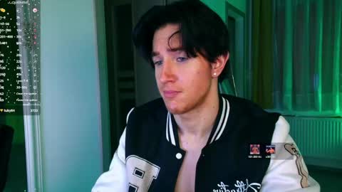 UPVOTE ME ------  ILL DO SOMETHING FOR FREE online show from May 2026 04:19:02 AM