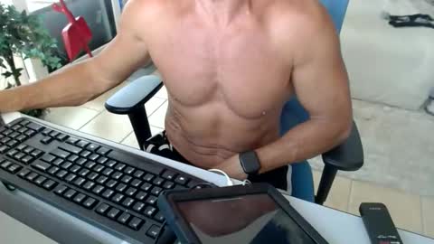 Snapshot of christiano1977 chatting on May 2026 05:18:01 PM Michael USA online show from May 2026 05:18:01 PM